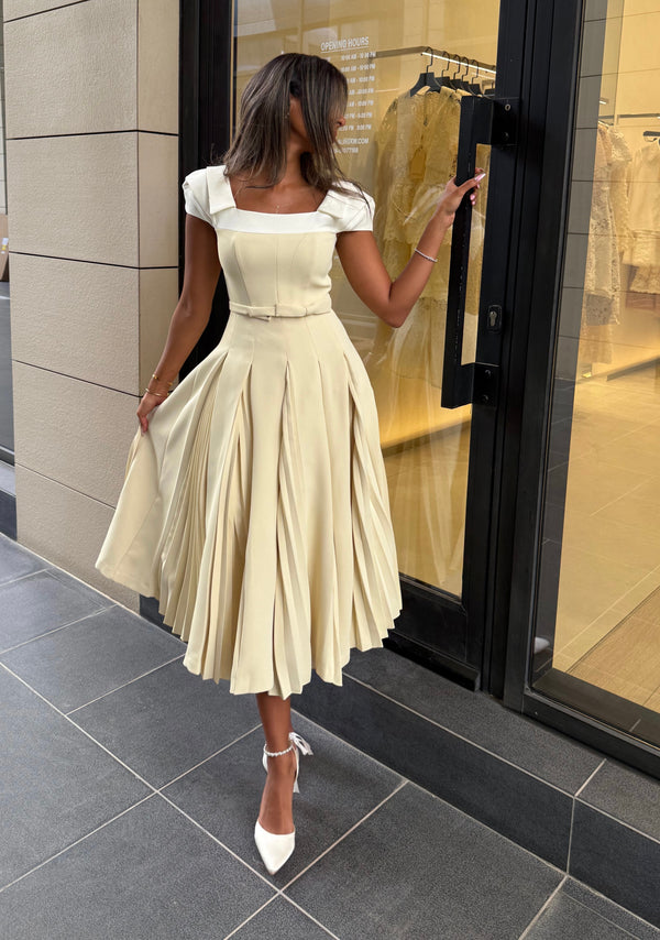 Lonara Dress